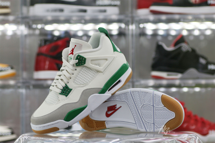 US Warehouse: Nike SB x Air Jordan 4 “Pine Green” 2023 ( A1)