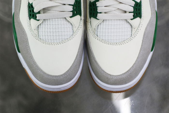 US Warehouse: Nike SB x Air Jordan 4 “Pine Green” 2023 ( A1)