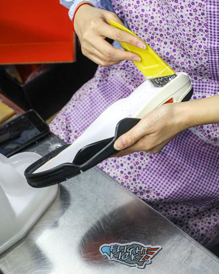 US Warehouse: Jordan 4 Retro OG SP Undefeated 2025 (A1 )