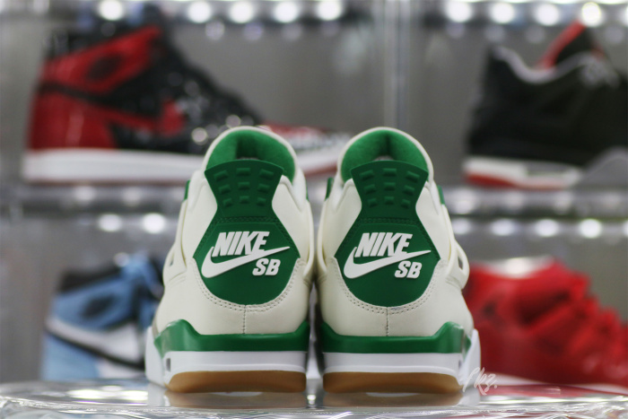 US Warehouse: Nike SB x Air Jordan 4 “Pine Green” 2023 ( A1)