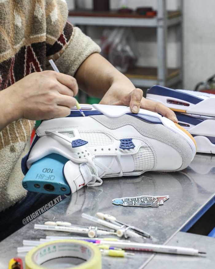 US Warehouse: Nike SB x Air Jordan 4 “Navy Blue” 2025 (A1)