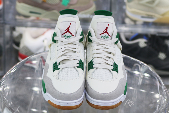 US Warehouse: Nike SB x Air Jordan 4 “Pine Green” 2023 ( A1)