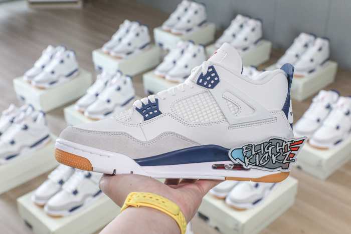 US Warehouse: Nike SB x Air Jordan 4 “Navy Blue” 2025 (A1)