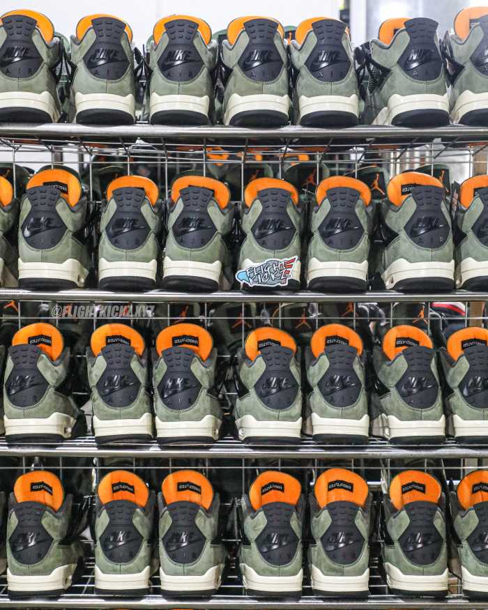 US Warehouse: Jordan 4 Retro OG SP Undefeated 2025 (A1 )