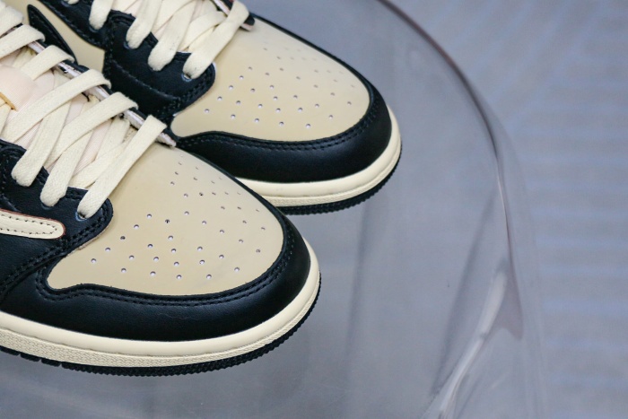 Travis Scott x Air Jordan 1 Retro Low OG Pale Vanilla  Custom