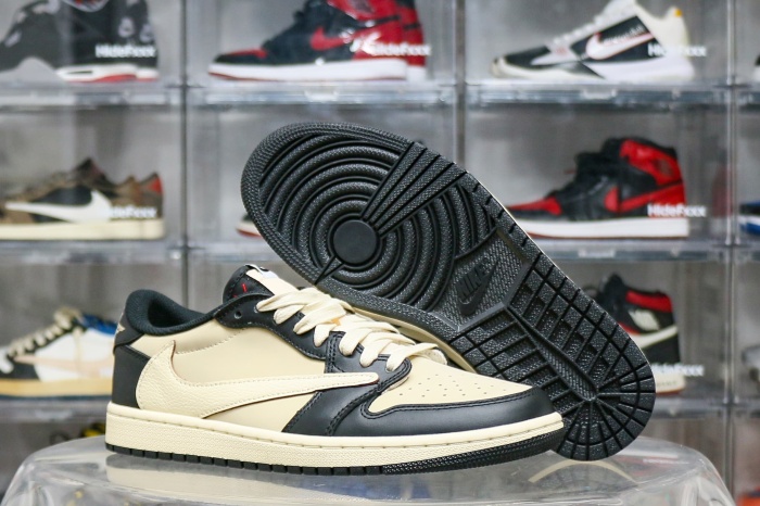 Travis Scott x Air Jordan 1 Retro Low OG Pale Vanilla  Custom