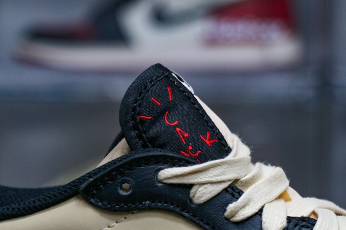 Travis Scott x Air Jordan 1 Retro Low OG Pale Vanilla  Custom