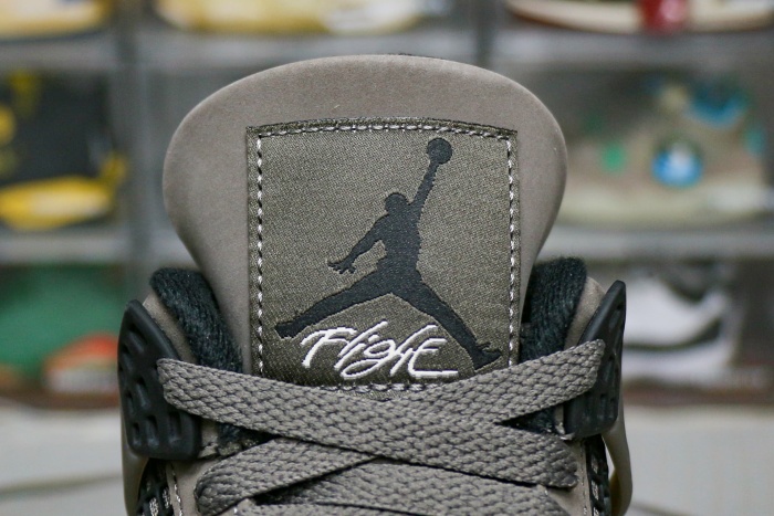 Jordan 4 Retro  Cave Stone  2025 (LN5 A1 Batch)