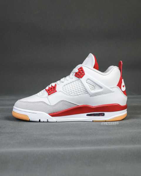Nike SB x Air Jordan 4  Varsity Red  is a Family & Friends （A1）