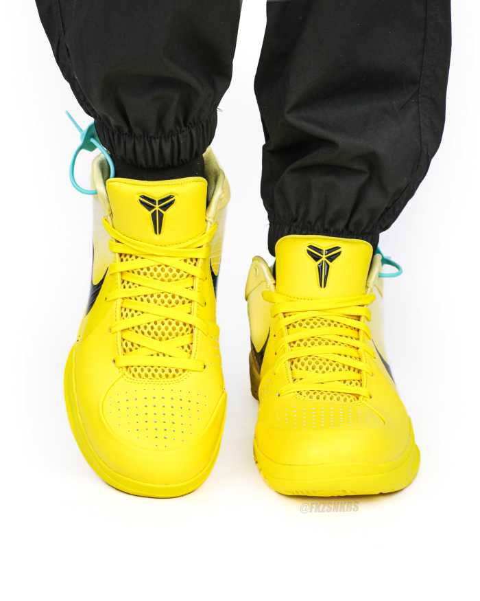 Nike Kobe 4 Protro CHBL