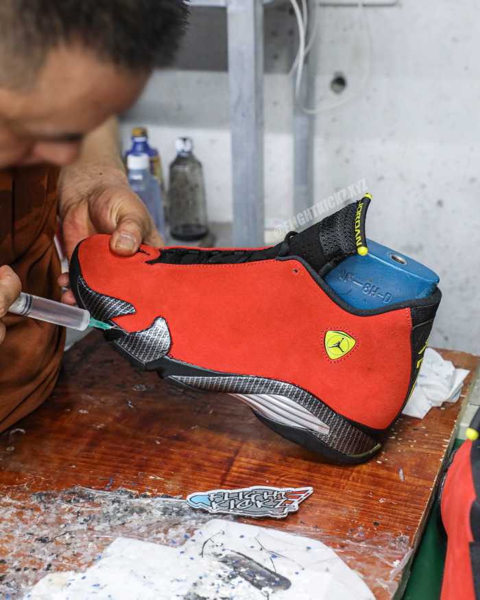 Air Jordan 14 Retro Ferrari 2025 （A1）