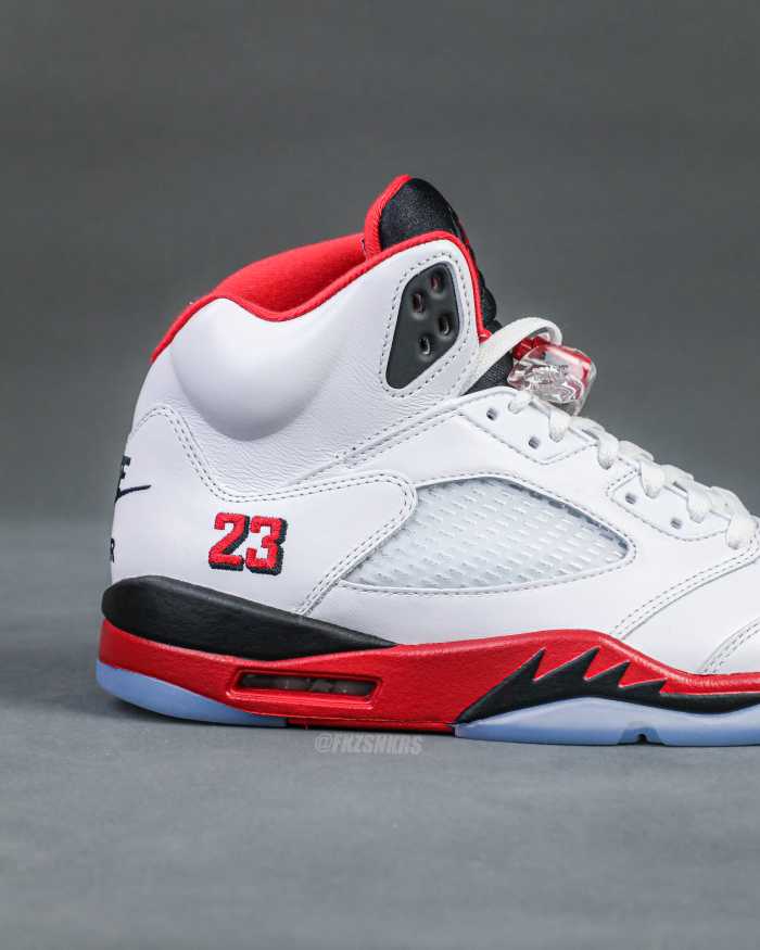 Air Jordan 5 Fire Red Black Tongue 2025 （A1）