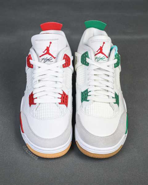 Nike SB x Air Jordan 4  Varsity Red  is a Family & Friends （A1）