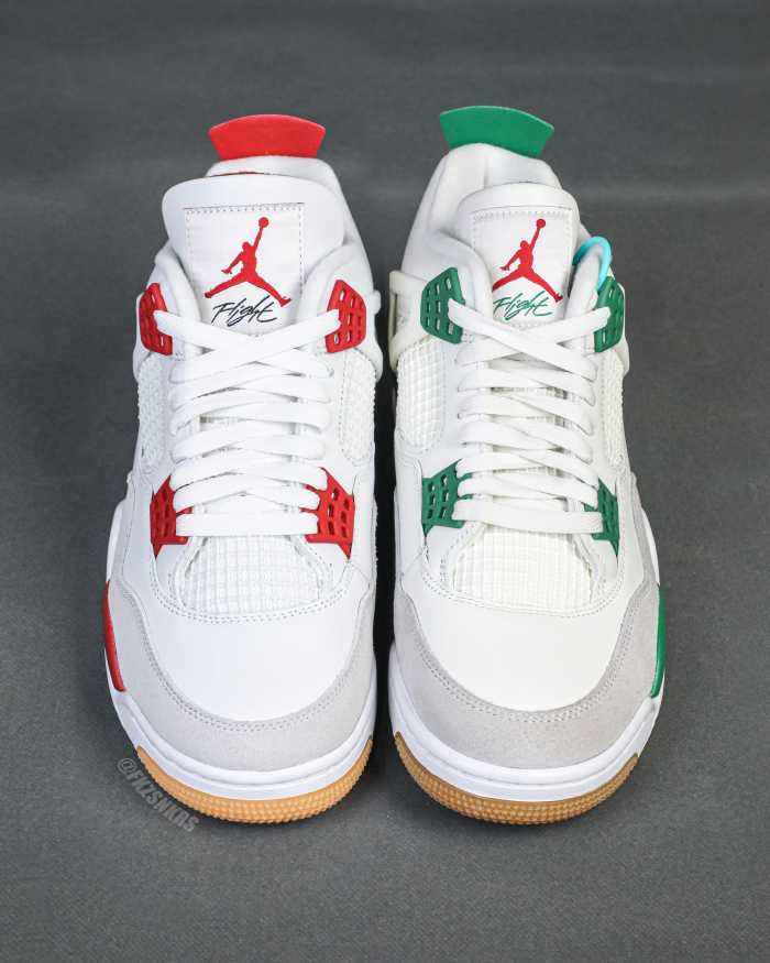 Nike SB x Air Jordan 4  Varsity Red  is a Family & Friends (LN5 A1 Batch)