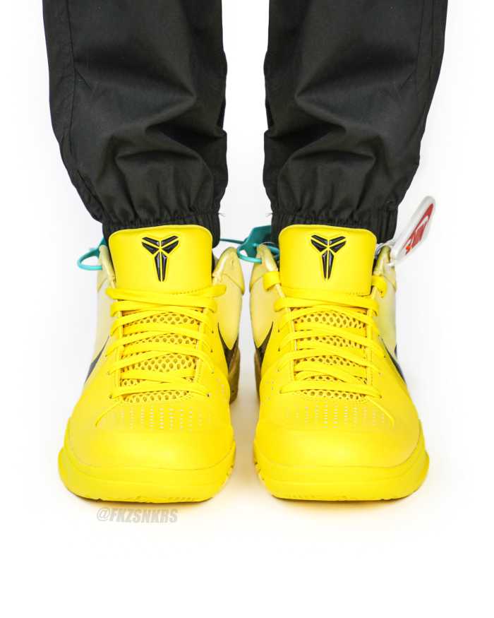 Nike Kobe 4 Protro CHBL