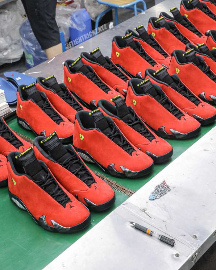 Air Jordan 14 Retro Ferrari 2025 （A1）