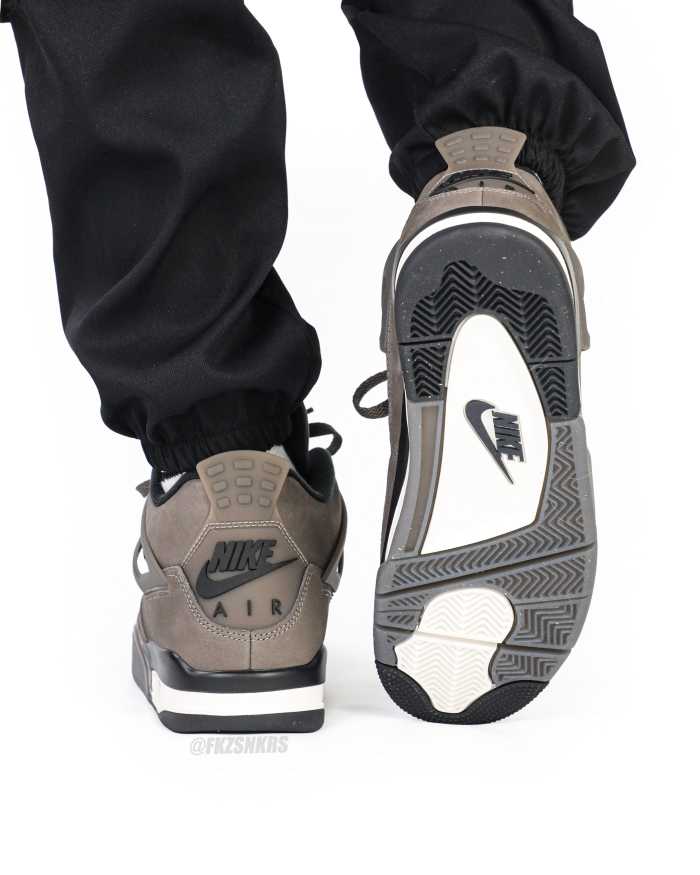 Jordan 4 Retro  Cave Stone  2025 (LN5 A1 Batch)