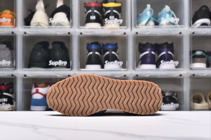 New Balance 471 Navy Linen True Red