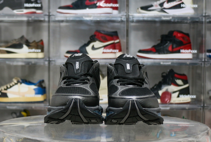 New Balance ABZORB 2000 Black Dark Silver