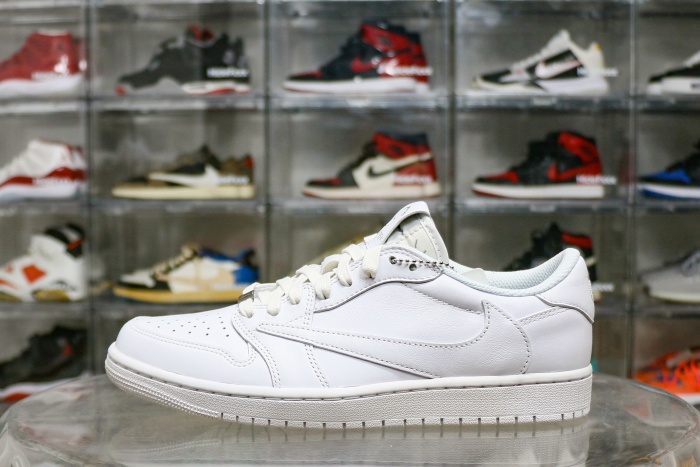 Travis Scott x Air  Jordan 1 Retro Low OG SP Michael Rubin White Party (Friends and Family)