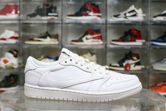 Travis Scott x Air  Jordan 1 Retro Low OG SP Michael Rubin White Party (Friends and Family)