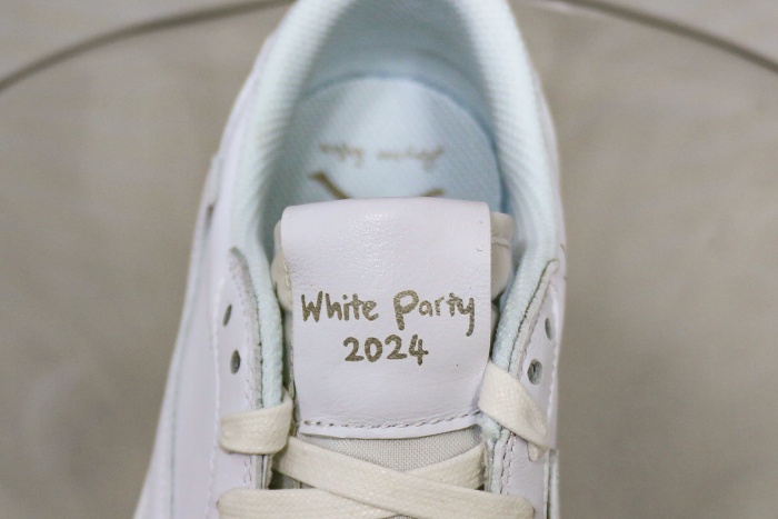 Travis Scott x Air  Jordan 1 Retro Low OG SP Michael Rubin White Party (Friends and Family)