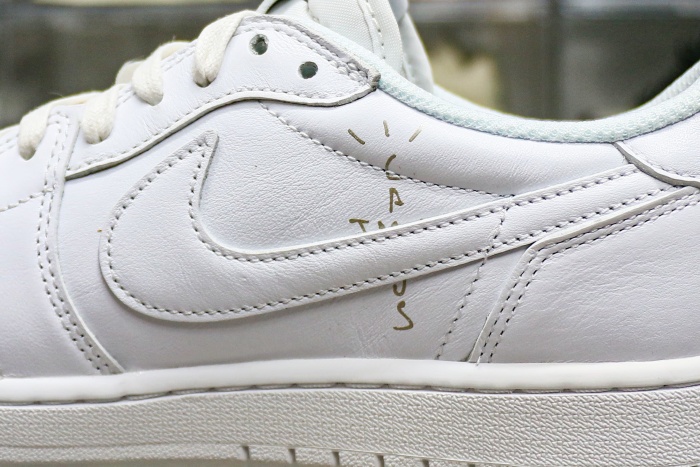 Travis Scott x Air  Jordan 1 Retro Low OG SP Michael Rubin White Party (Friends and Family)