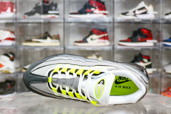 Air Max 95 OG Neon 2025
