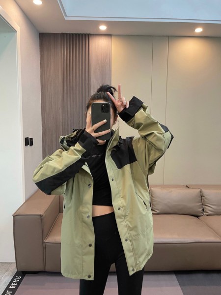 The North Face 1990 Mountain Gore-Tex Tech Jacket Army Green