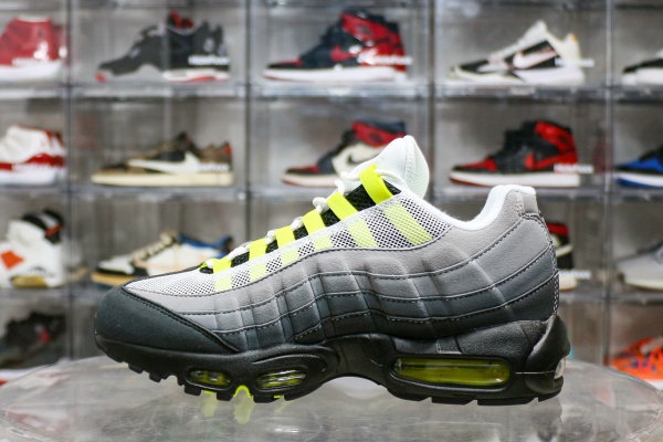Air Max 95 OG Neon 2025