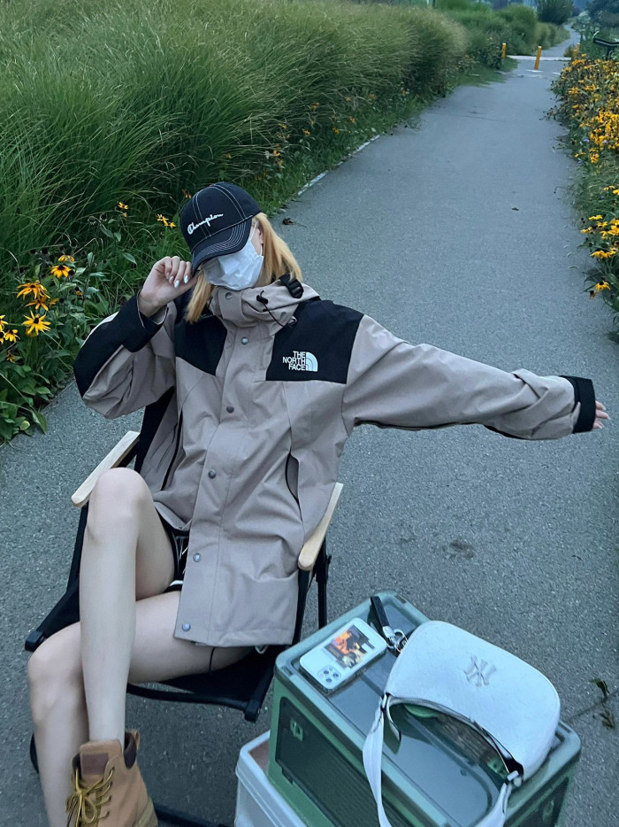 The North Face 1990 Mountain Gore-Tex Tech Jacket Olive Green