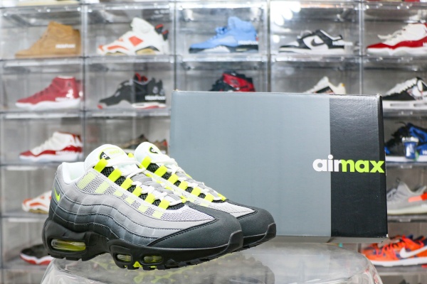 Air Max 95 OG Neon 2025
