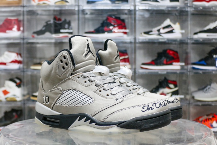 Air Jordan 5 Retro Wings