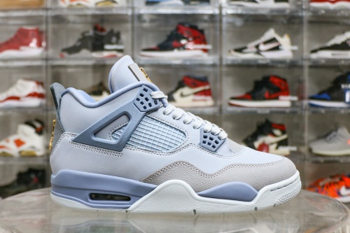 Air Jordan 4 UNC University Blue PE 2025 (Ln5 A1)