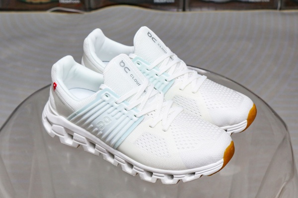 On Running Cloudswift Undyed