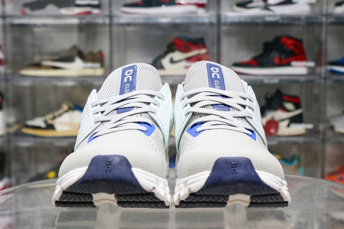 On Cloudswift Glacier Cobalt