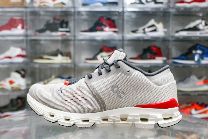 On Running Cloud X 4 Silver Flame