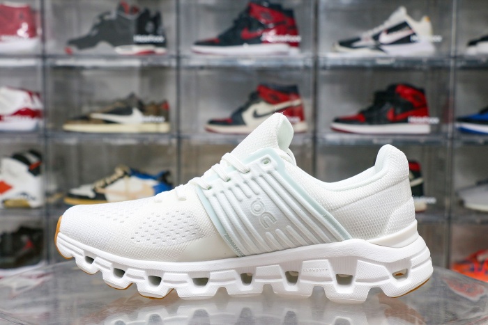 On Running Cloudswift Undyed