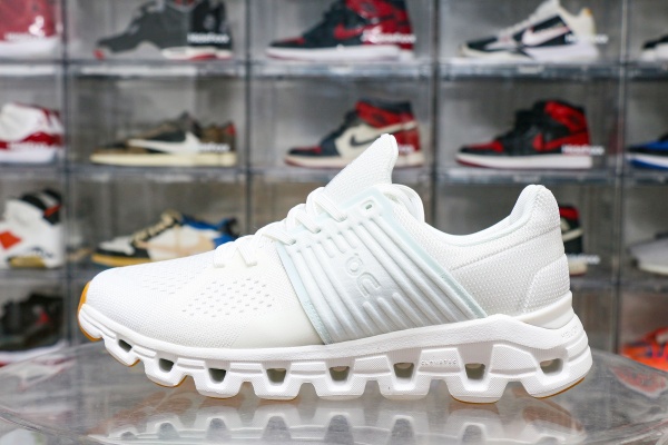 On Running Cloudswift Undyed