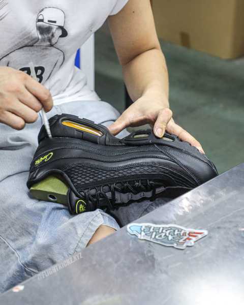 Corteiz X Air Max 95 SP Honey Blacks 2025