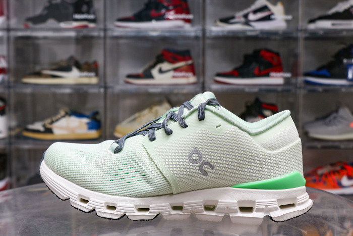 On Running Cloud X 4Aloe Honeydew