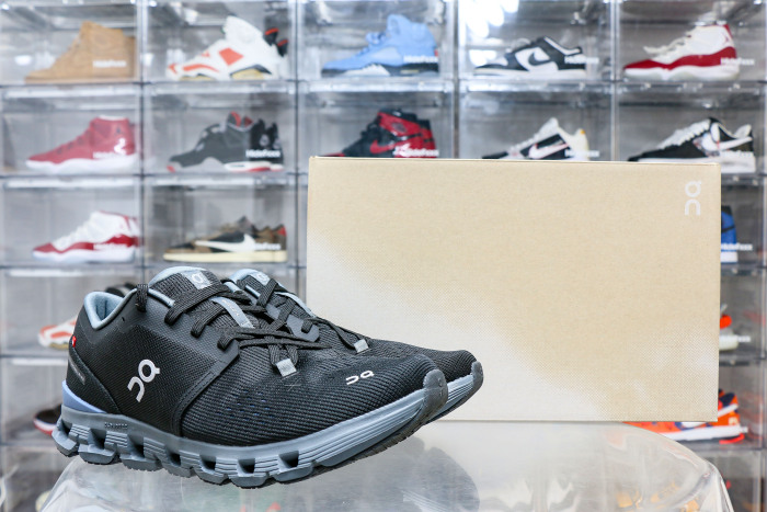 On Running Cloud X 4 Black Chambray