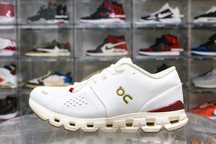 On Running Cloud X 4 Year of the Snake