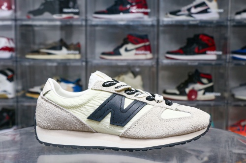 New Balance 471 Linen Angora Black
