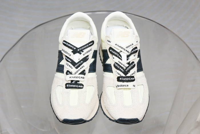 New Balance 471 Linen Angora Black