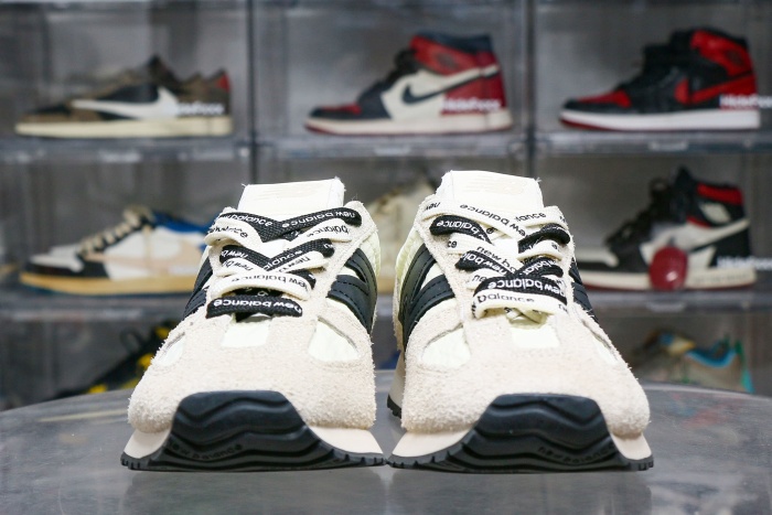 New Balance 471 Linen Angora Black