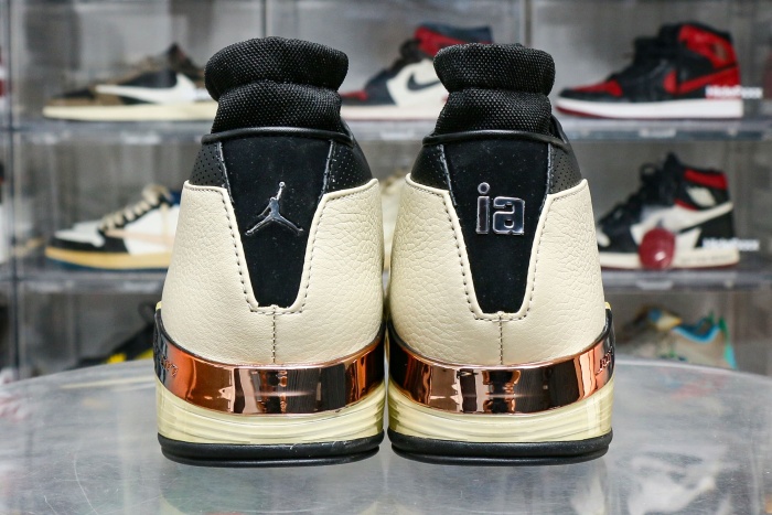 Jordan 17 Retro Low SP Infinite Archives 2025