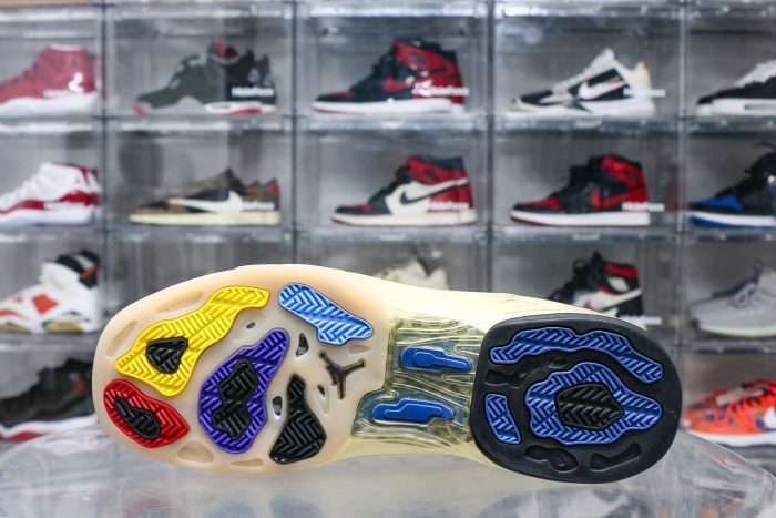 Jordan 17 Retro Low SP Infinite Archives 2025