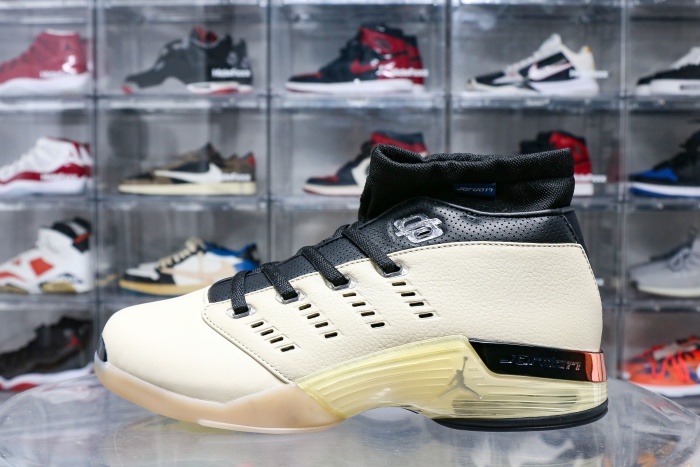 Jordan 17 Retro Low SP Infinite Archives 2025