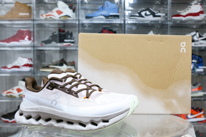 On Cloudtilt 'Quartz Pearl'